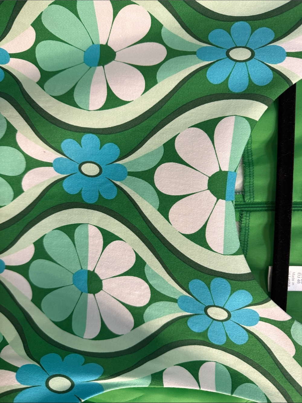 London Times Miranda sleeveless dress - Vibrant green, blue, white retro daisy - Picture 6 of 10